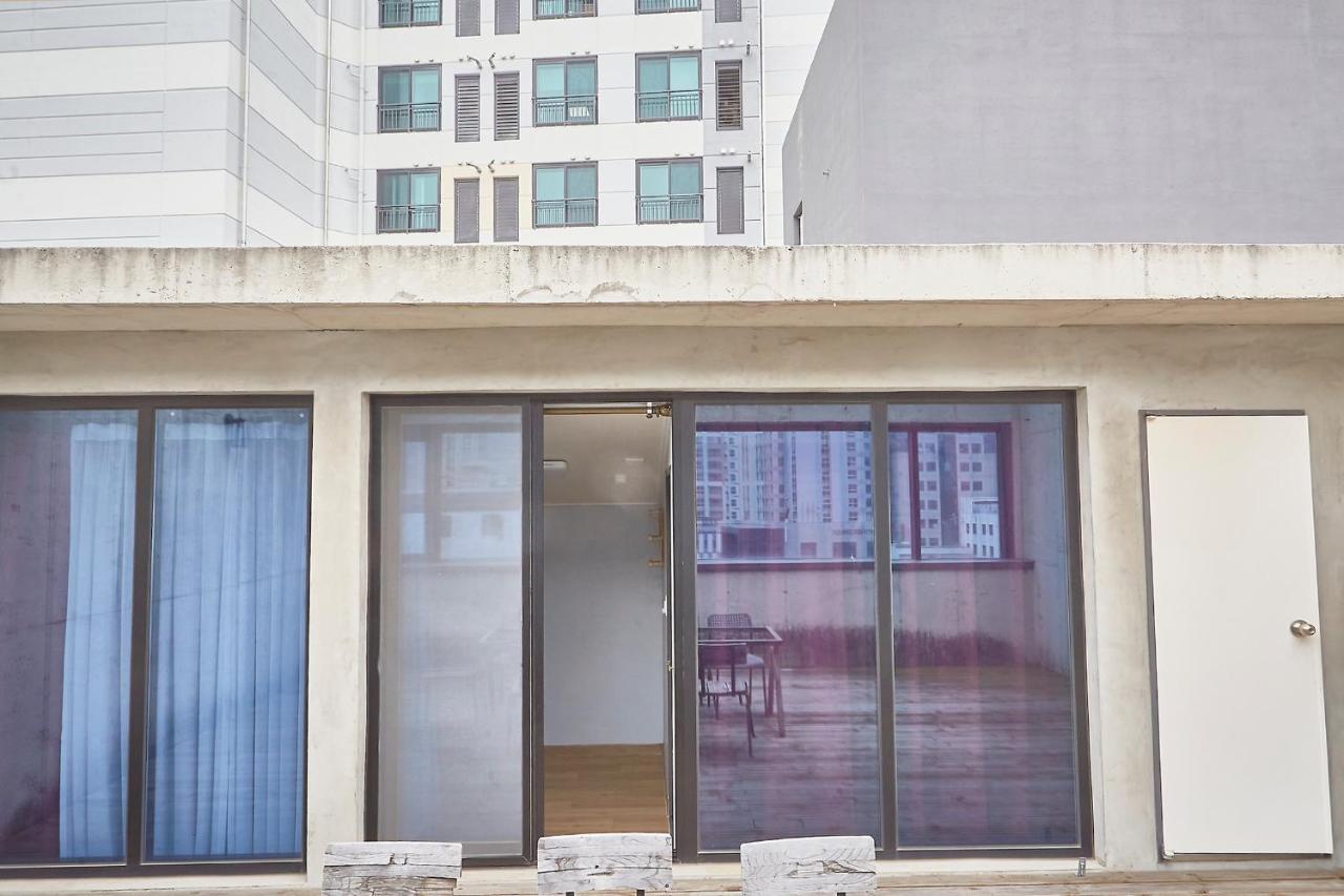 Guest 145 Hostel Gwangju Metropolitan City Exterior photo